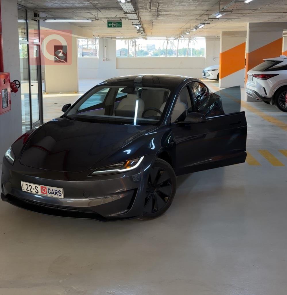تسلا موديل 3